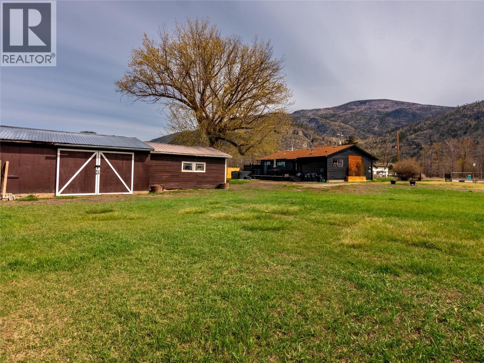 8114 River Road, Oliver, British Columbia  V0H 1T7 - Photo 52 - 10378400