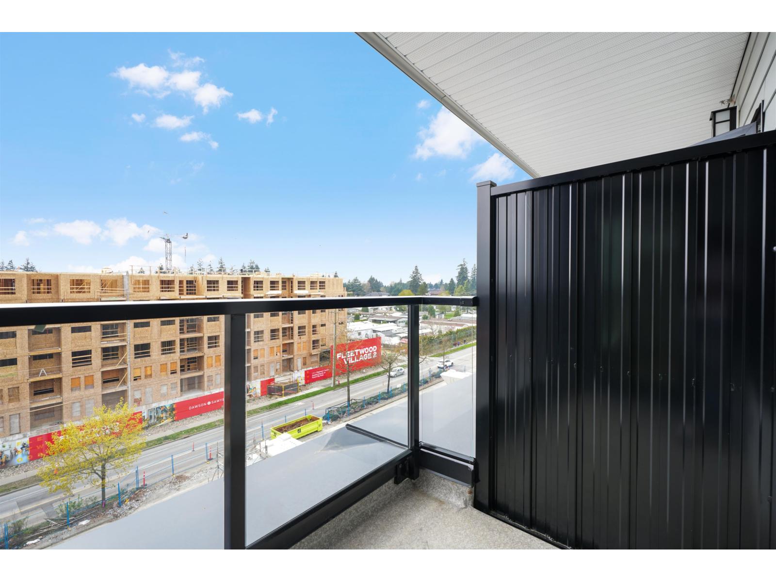 609 15739 Fraser Highway, Surrey, British Columbia  V4N 6V4 - Photo 4 - R3114517