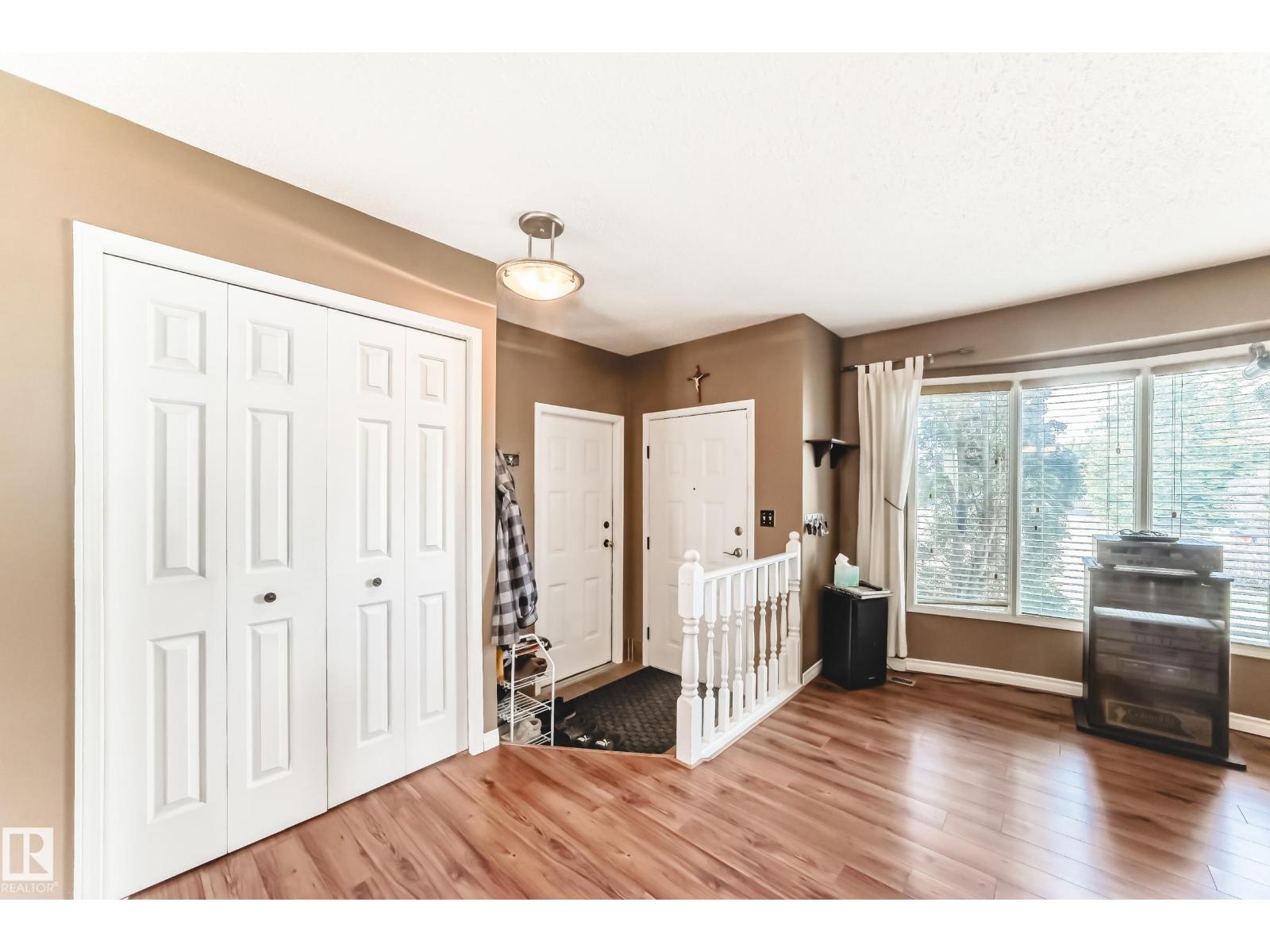 9845 184 St Nw, Edmonton, Alberta  T5T 4L5 - Photo 2 - E4483616