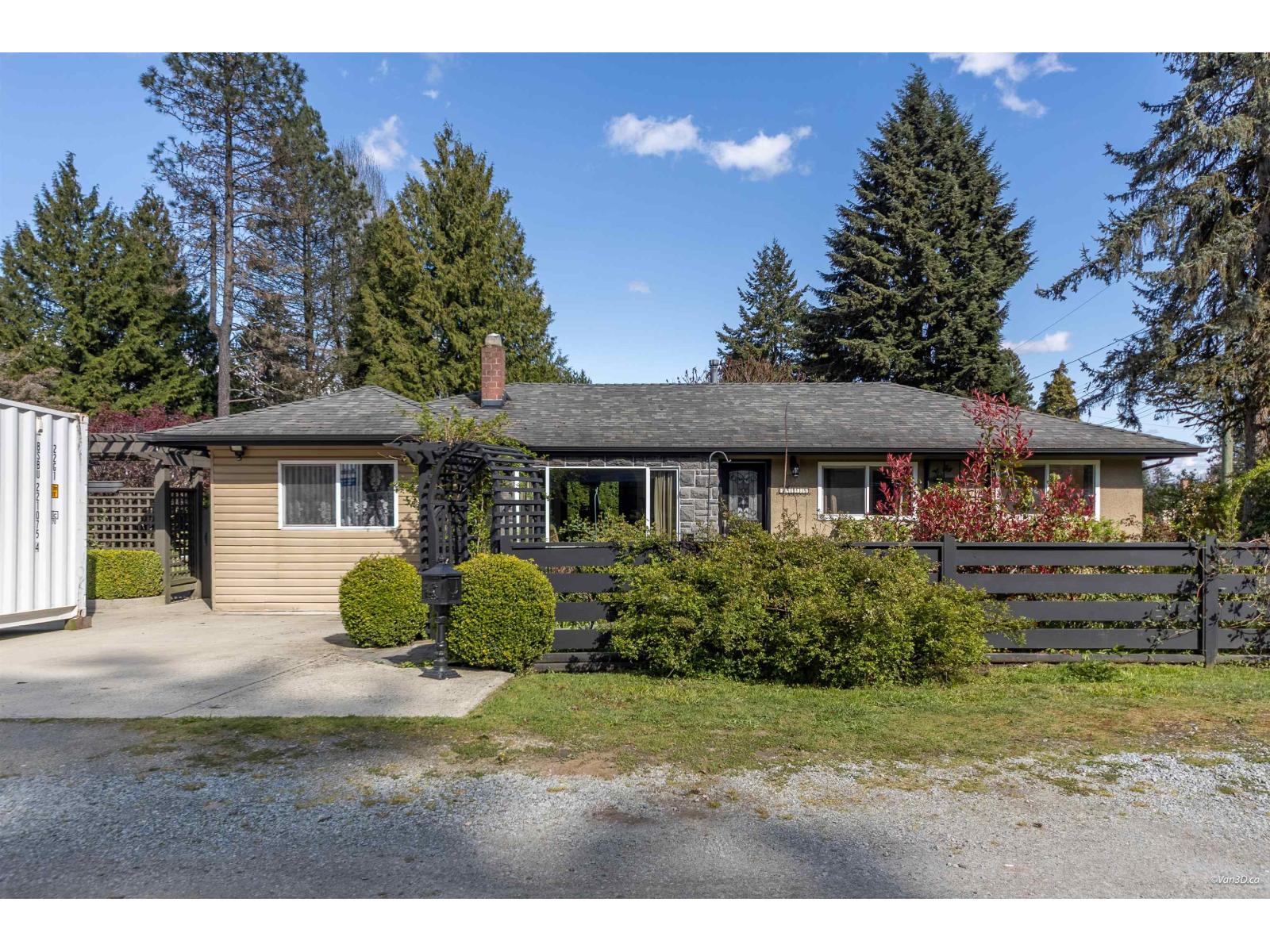 14735 109a Avenue, Surrey, British Columbia  V3R 1Y7 - Photo 1 - R3114877