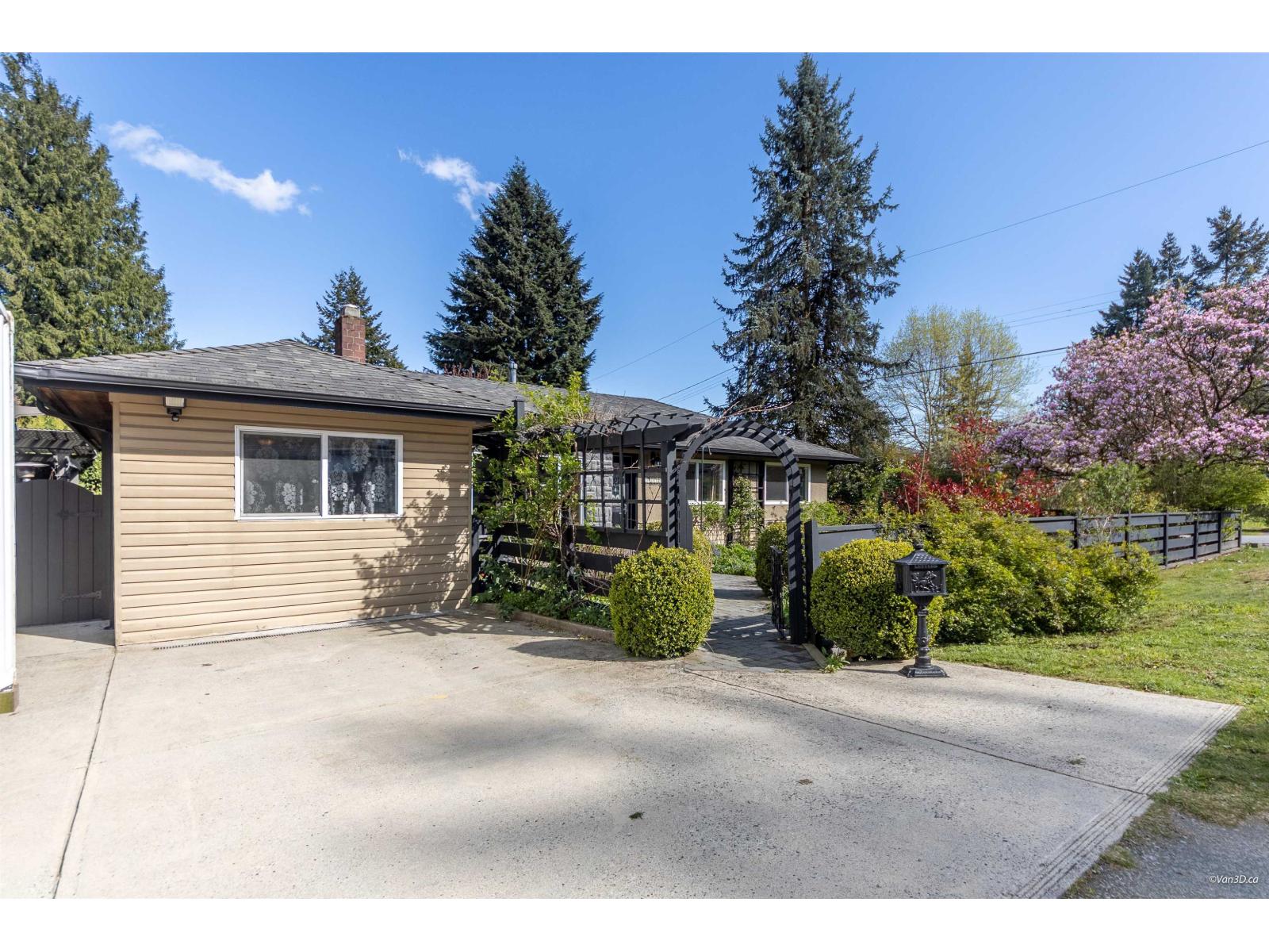 14735 109a Avenue, Surrey, British Columbia  V3R 1Y7 - Photo 3 - R3114877