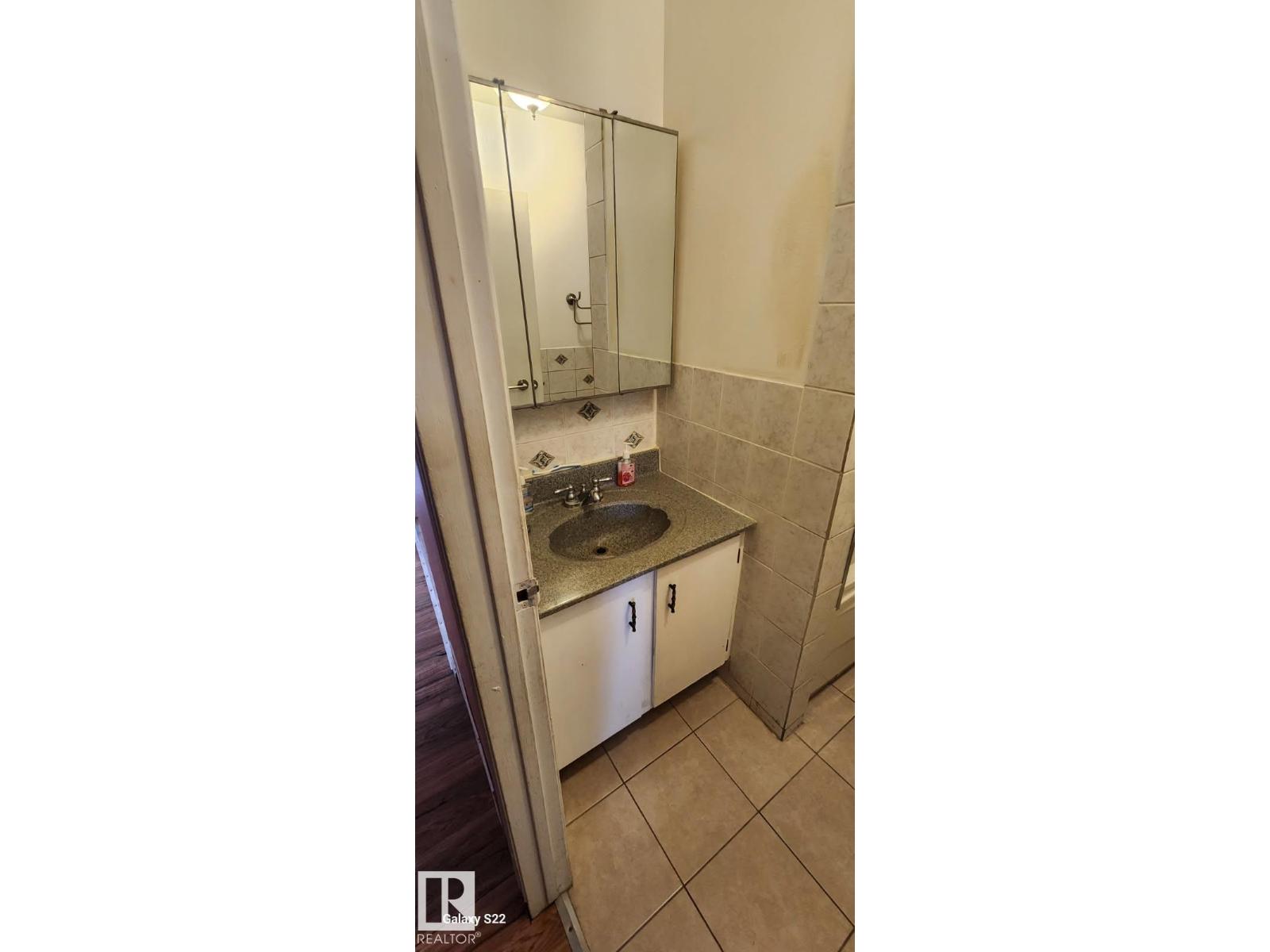 14411 31 St Nw, Edmonton, Alberta  T5Y 1Z1 - Photo 7 - E4483620