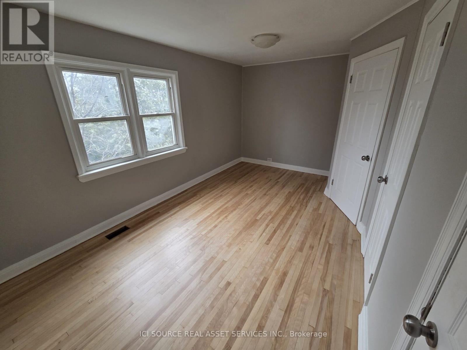 30 Sunnycrest Drive, Ottawa, Ontario  K2E 5Y2 - Photo 17 - X12955126