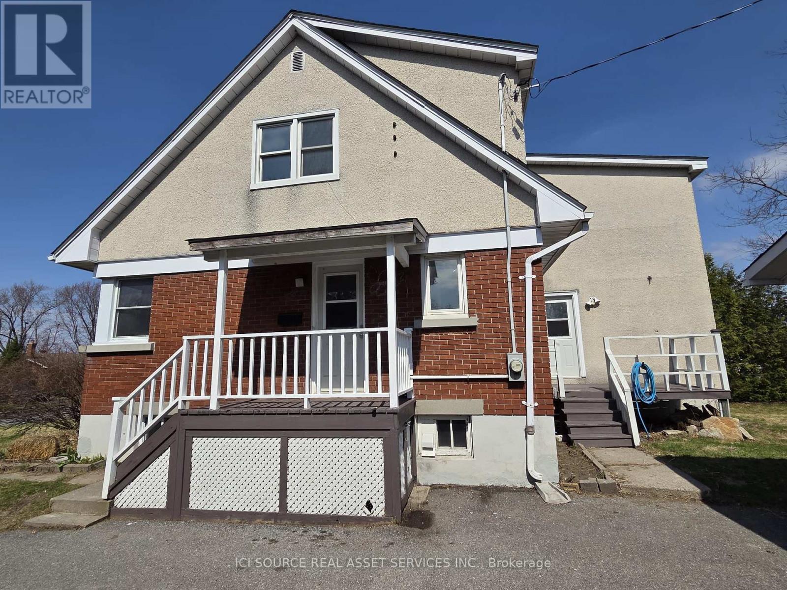 30 Sunnycrest Drive, Ottawa, Ontario  K2E 5Y2 - Photo 4 - X12955126