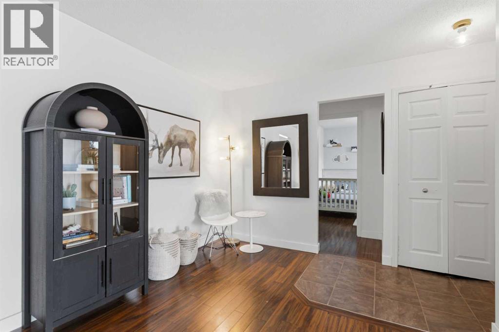 12019 Canfield Green Sw, Calgary, Alberta  T2W 1V3 - Photo 11 - A2304400