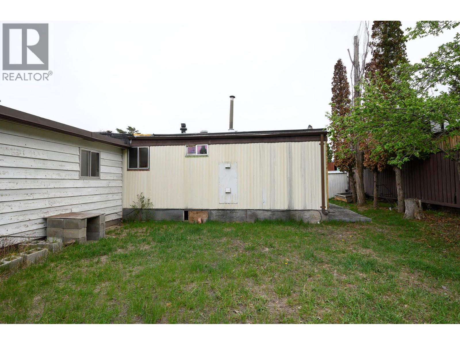 861 Klahanie Drive, Kamloops, British Columbia  V2C 5R1 - Photo 11 - 10384518