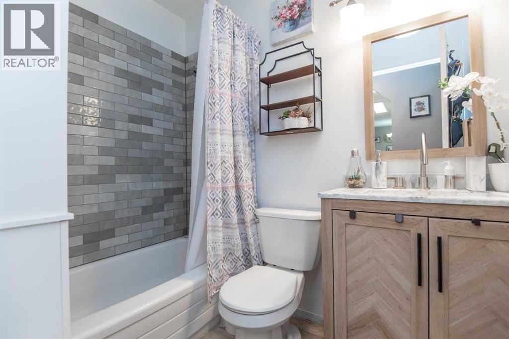 212, 5326 47 Avenue, Red Deer, Alberta  T4N 3R2 - Photo 13 - A2285055