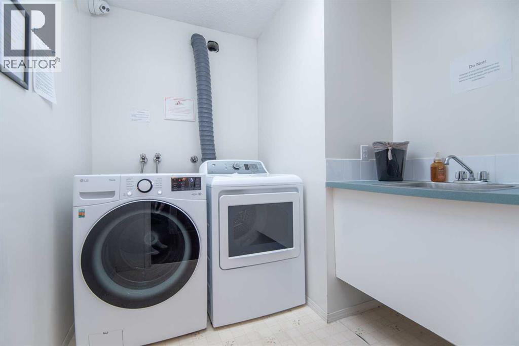 212, 5326 47 Avenue, Red Deer, Alberta  T4N 3R2 - Photo 15 - A2285055