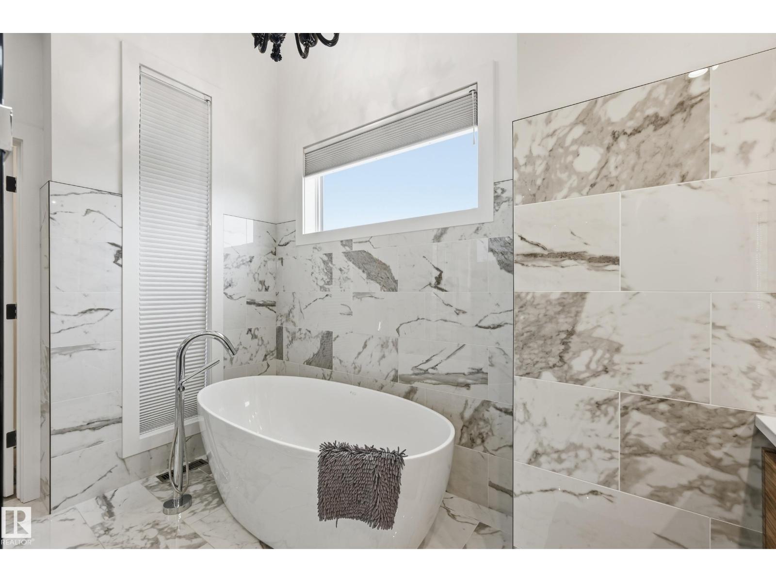 44b Valleyview Cr Nw, Edmonton, Alberta  T5R 5S6 - Photo 26 - E4482792