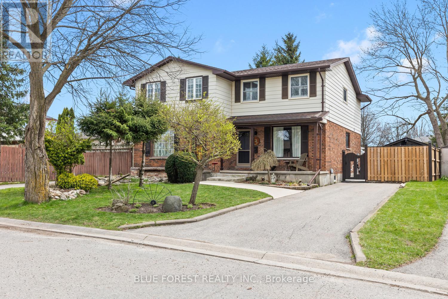 3 Lacey Crescent, London South, Ontario  N6E 2E6 - Photo 2 - X13033108