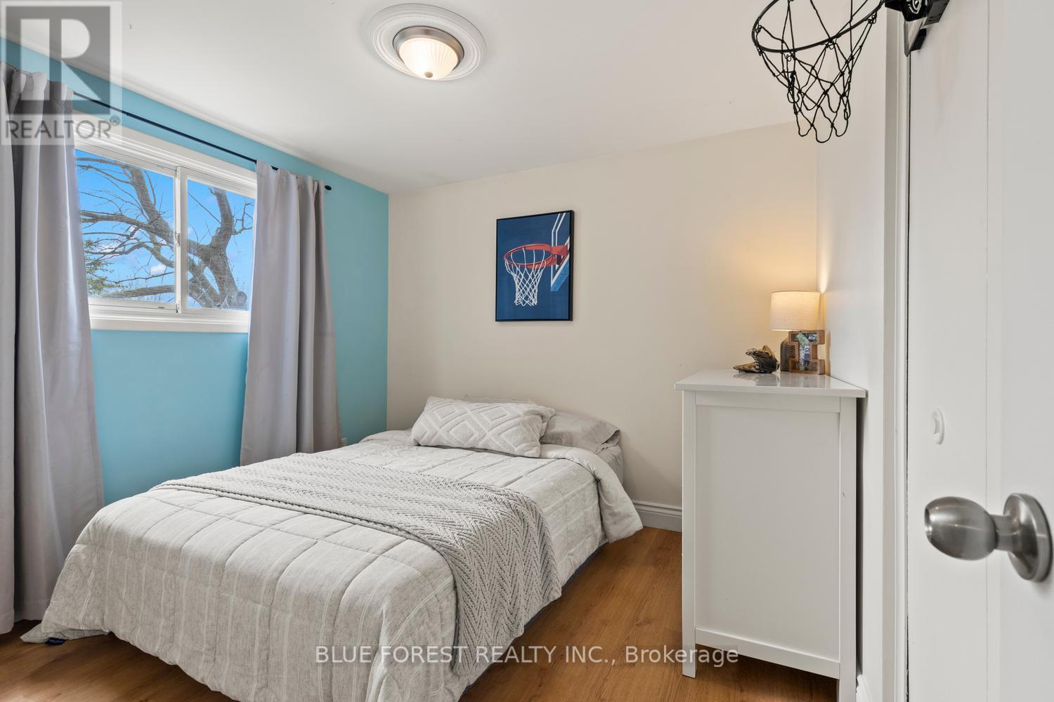 3 Lacey Crescent, London South, Ontario  N6E 2E6 - Photo 21 - X13033108