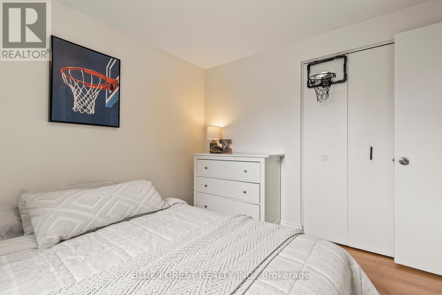 3 Lacey Crescent, London South, Ontario  N6E 2E6 - Photo 22 - X13033108