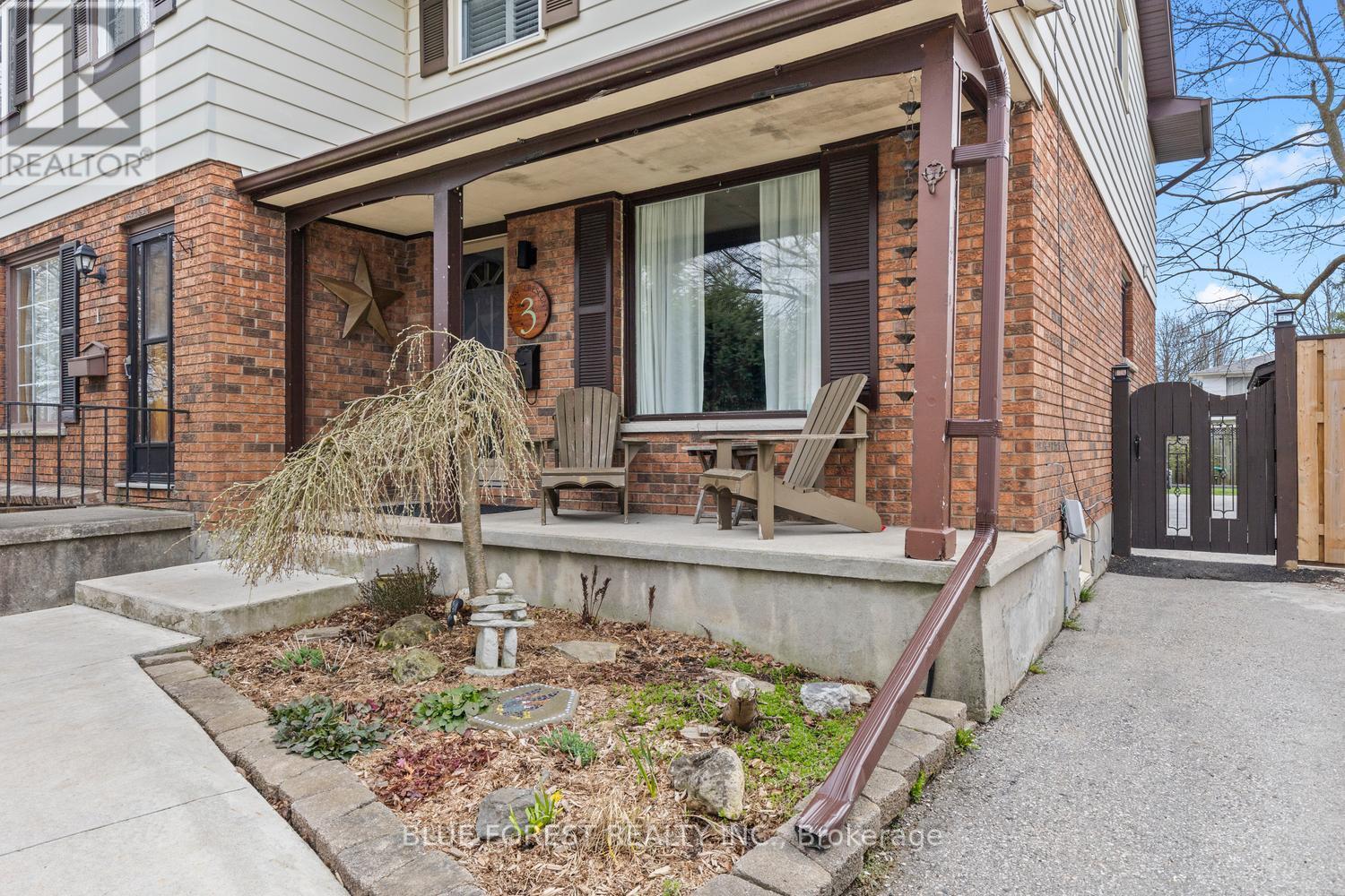 3 Lacey Crescent, London South, Ontario  N6E 2E6 - Photo 4 - X13033108