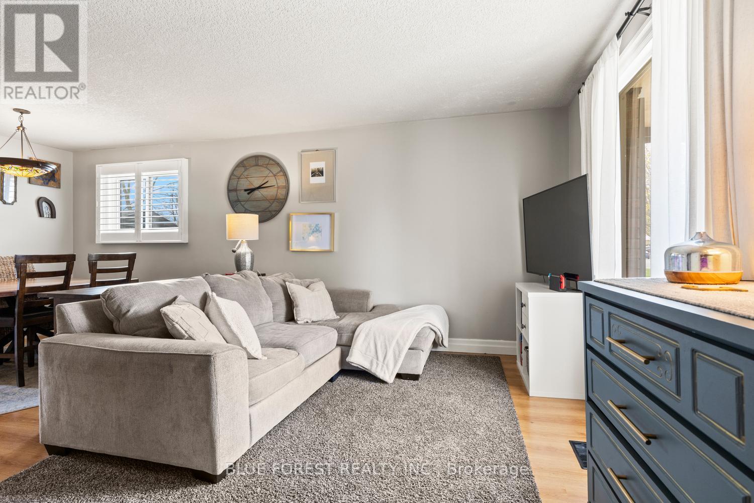 3 Lacey Crescent, London South, Ontario  N6E 2E6 - Photo 7 - X13033108