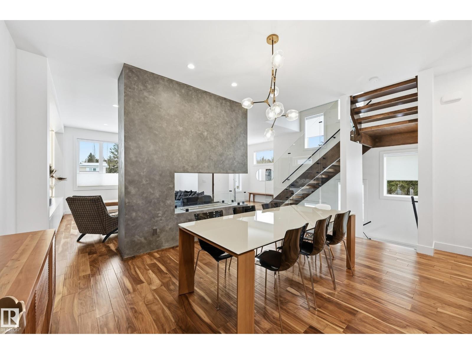 44b Valleyview Cr Nw, Edmonton, Alberta  T5R 5S6 - Photo 10 - E4482792