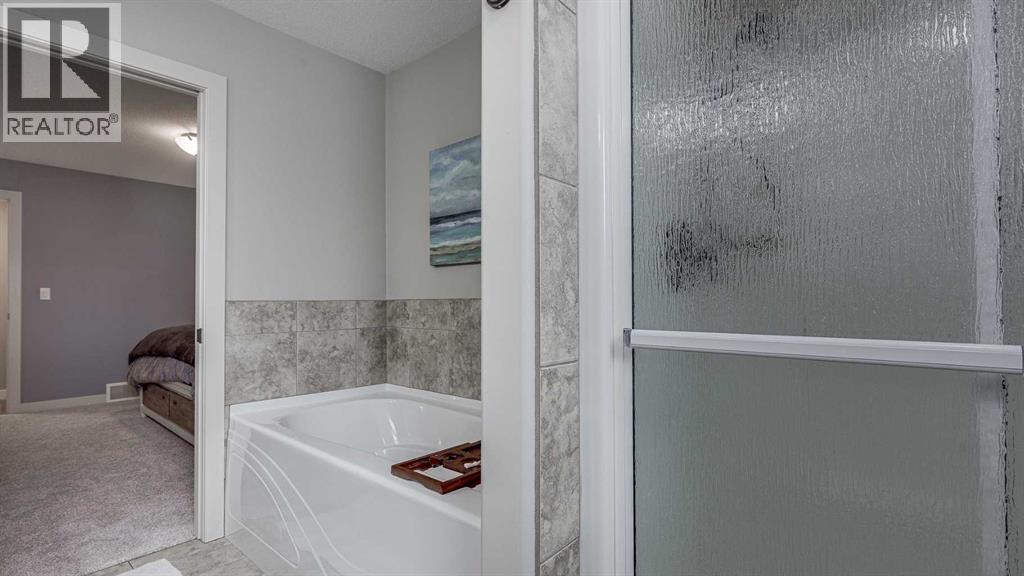 84 Isbister Close, Red Deer, Alberta  T4R 0B9 - Photo 16 - A2304300