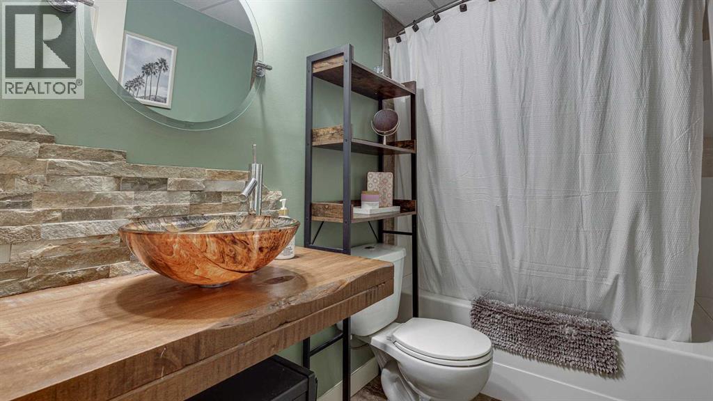 84 Isbister Close, Red Deer, Alberta  T4R 0B9 - Photo 29 - A2304300