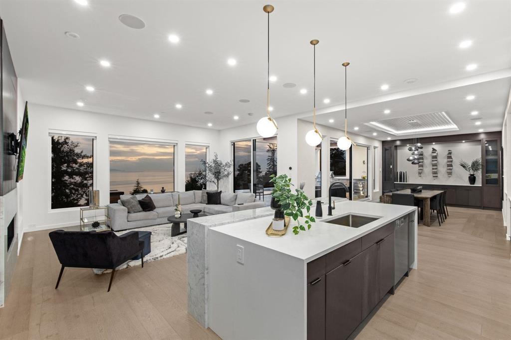 13169 Marine Drive, Surrey, British Columbia  V4A 1E6 - Photo 14 - R3114891