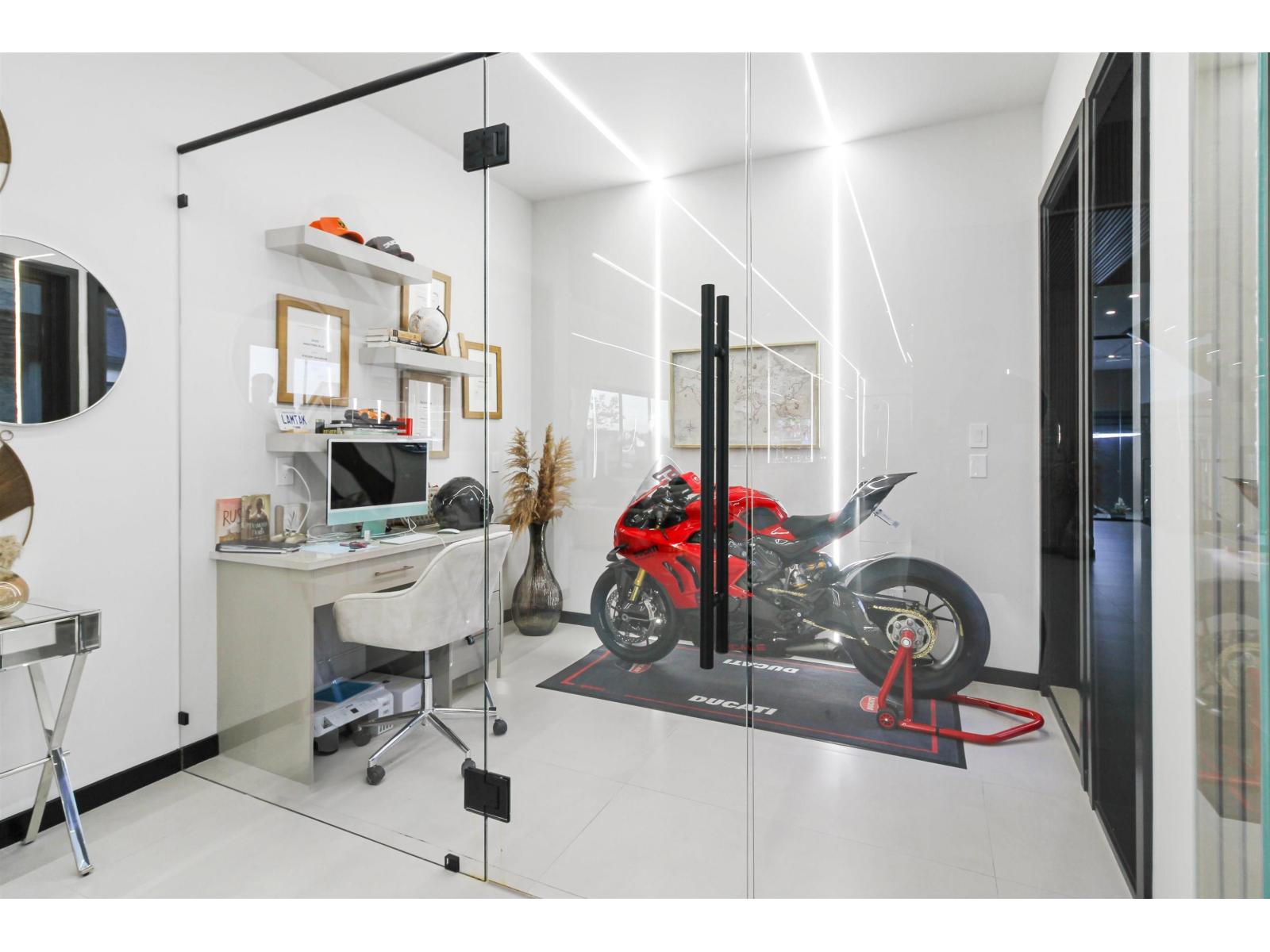 6127 152a Street, Surrey, British Columbia  V3S 1E7 - Photo 9 - R3114762