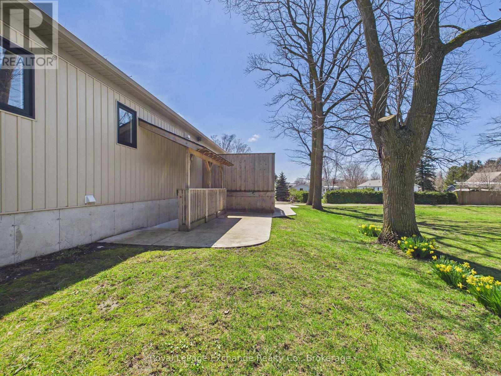 Rear - 966 Charles Street, Kincardine, Ontario  N2Z 2C3 - Photo 11 - X12819562