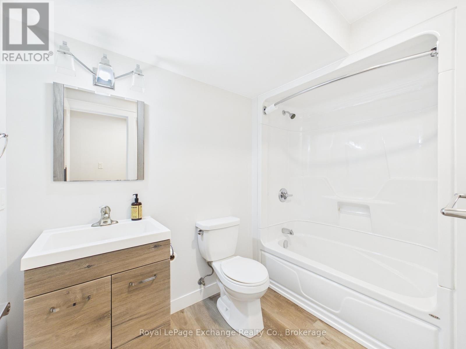 Rear - 966 Charles Street, Kincardine, Ontario  N2Z 2C3 - Photo 8 - X12819562