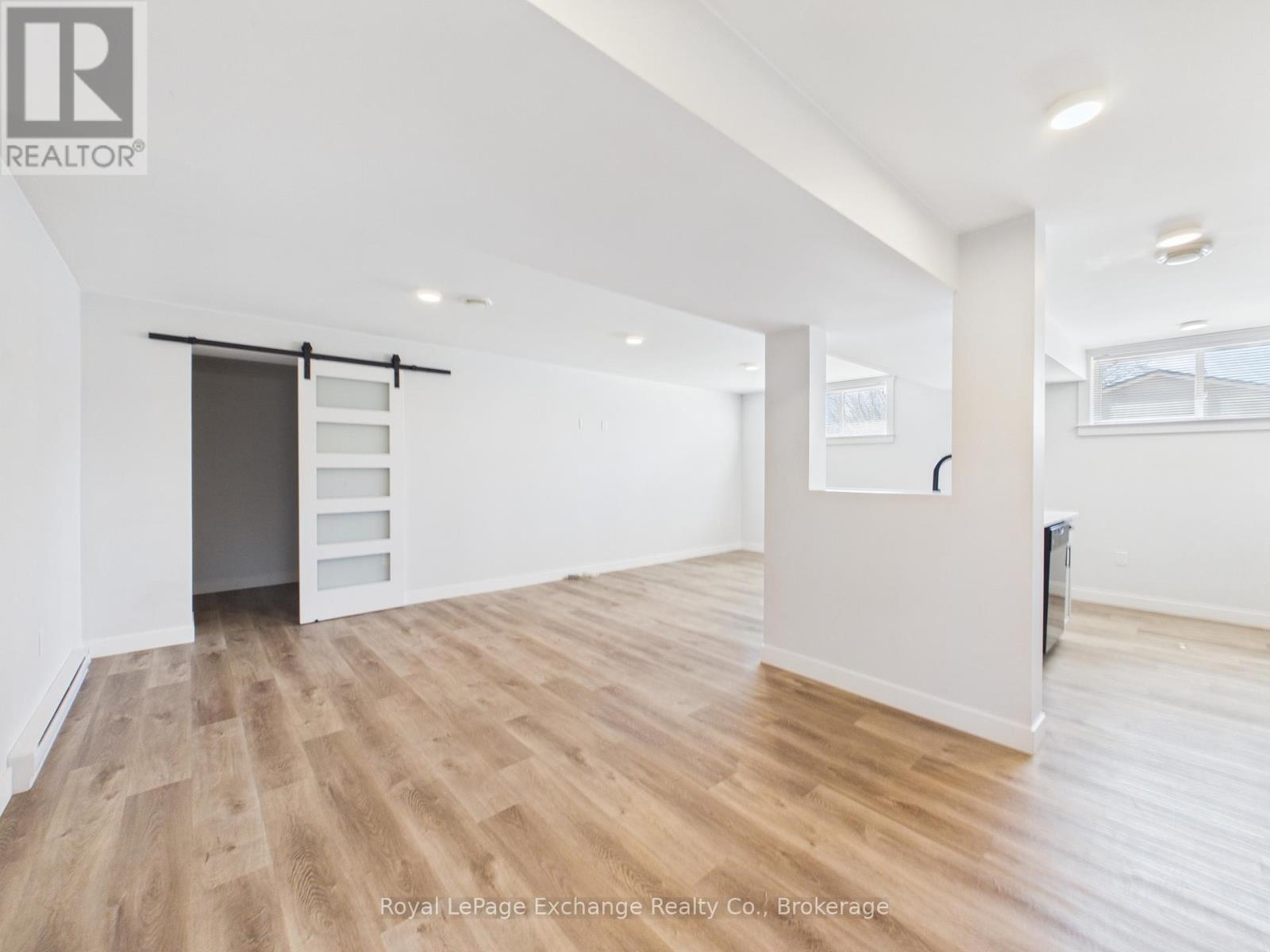 Rear - 966 Charles Street, Kincardine, Ontario  N2Z 2C3 - Photo 2 - X12819562