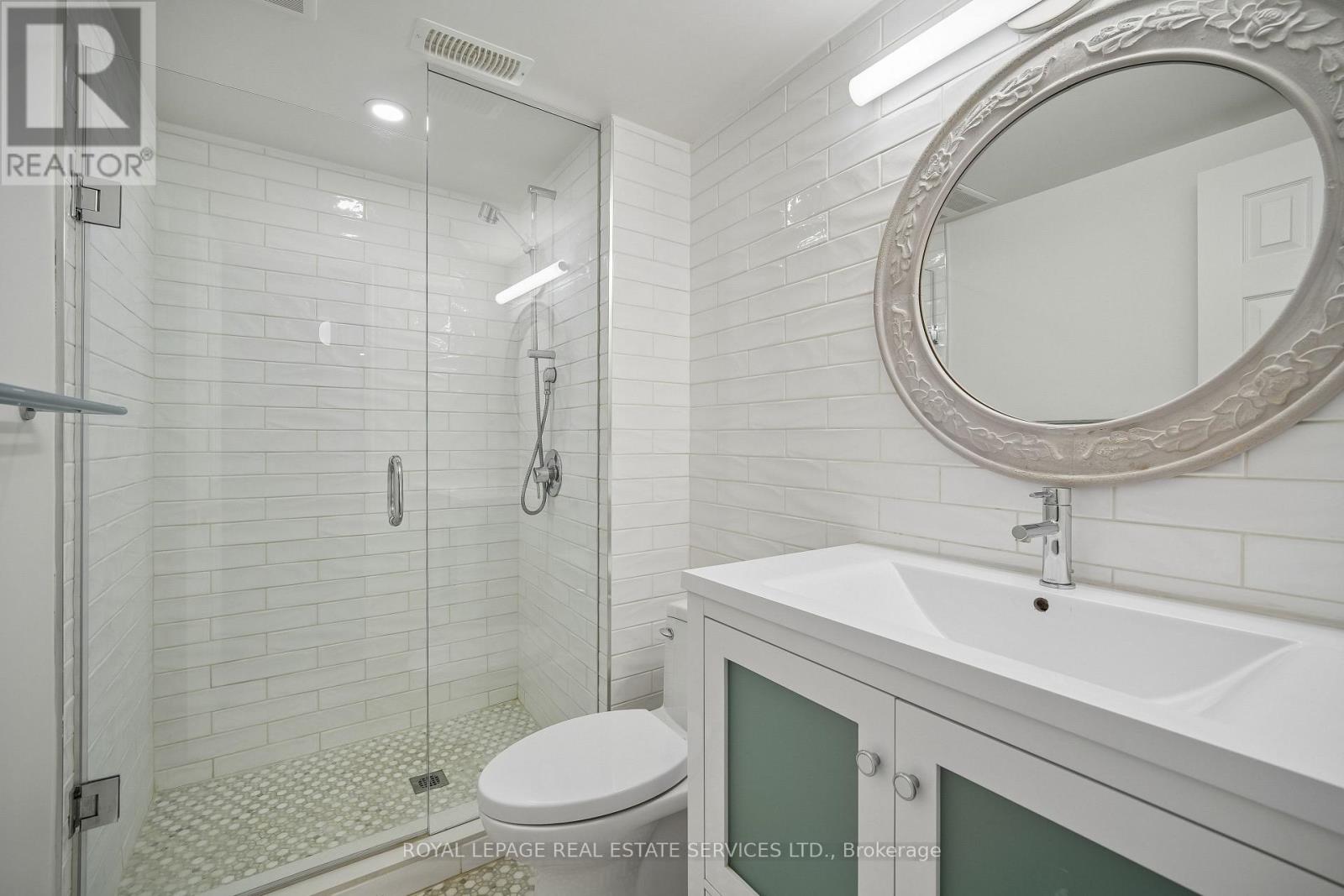 577 Ossington Avenue, Toronto (Palmerston-Little Italy), Ontario  M6G 3T4 - Photo 24 - C13033100