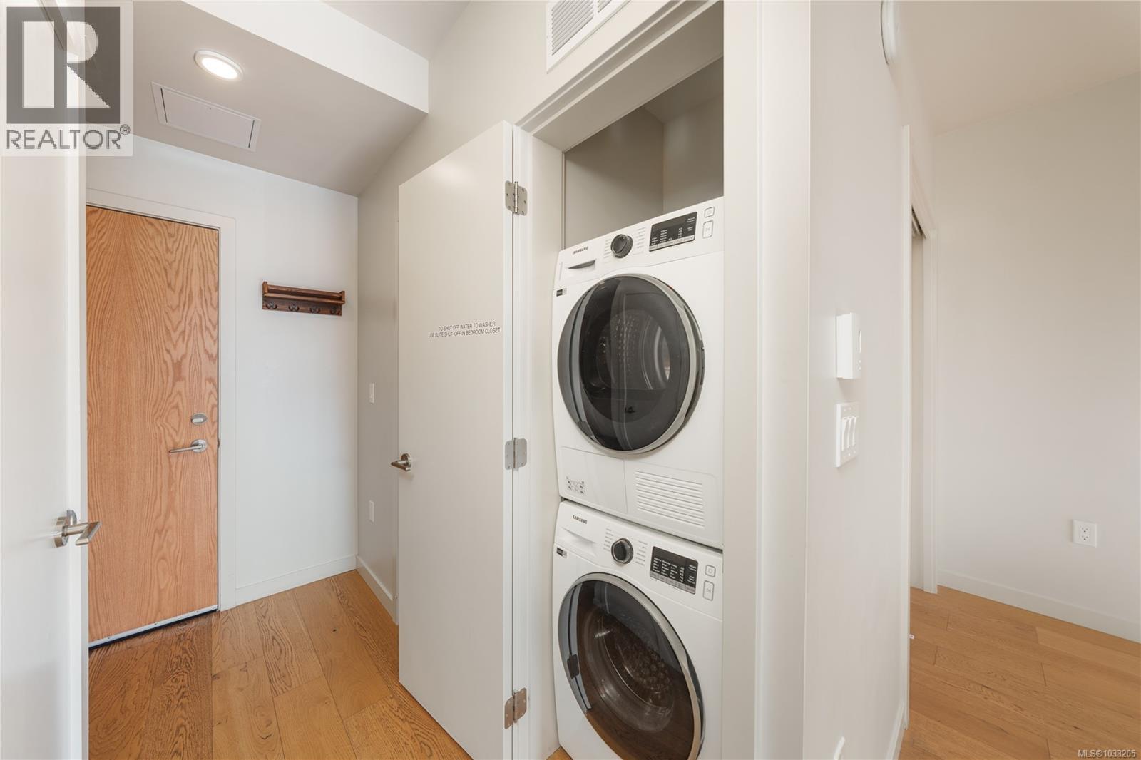 210 629 Speed Ave, Victoria, British Columbia  V8Z 1A5 - Photo 7 - 1033205