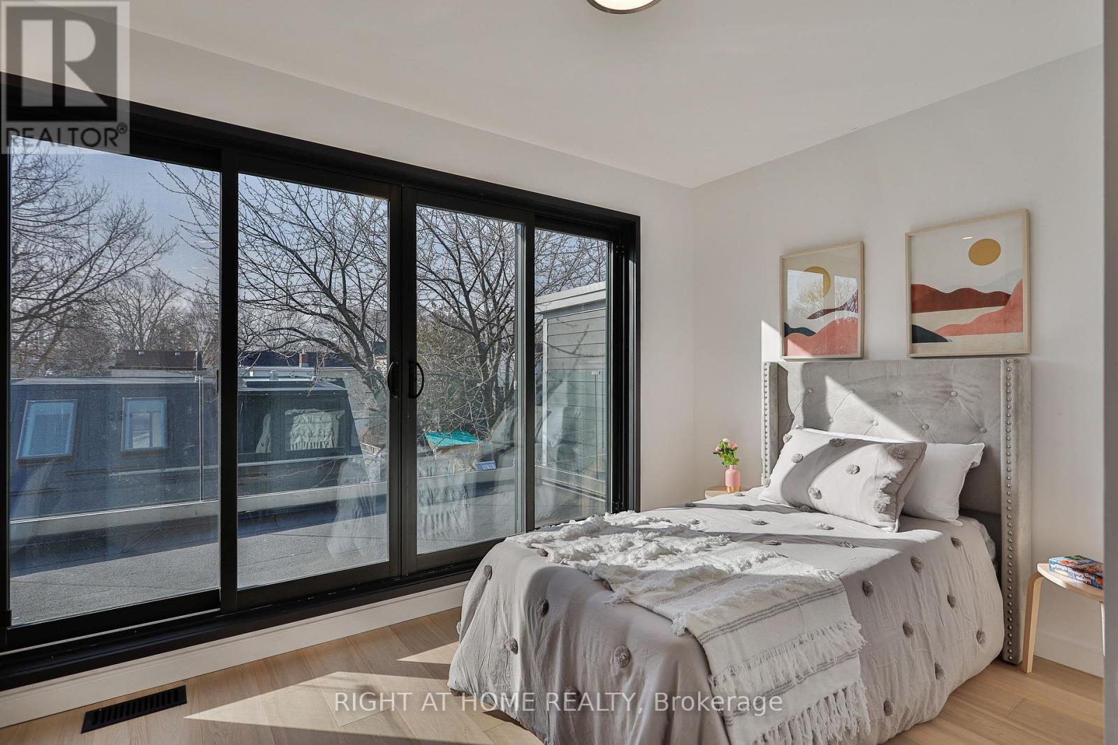 Main And Laneway - 11 Merrill Avenue W, Toronto, Ontario  M4C 1C4 - Photo 13 - E13033126