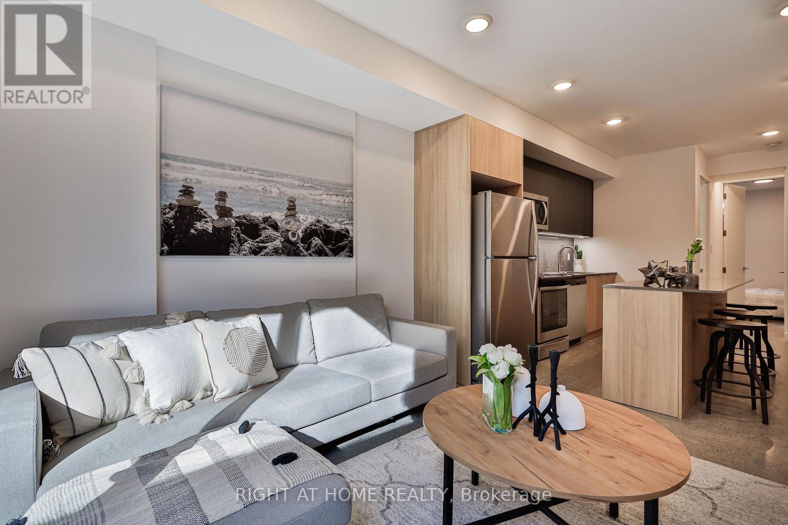 Main And Laneway - 11 Merrill Avenue W, Toronto, Ontario  M4C 1C4 - Photo 28 - E13033126