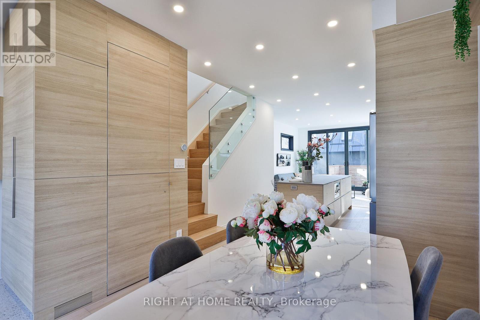 Main And Laneway - 11 Merrill Avenue W, Toronto, Ontario  M4C 1C4 - Photo 4 - E13033126