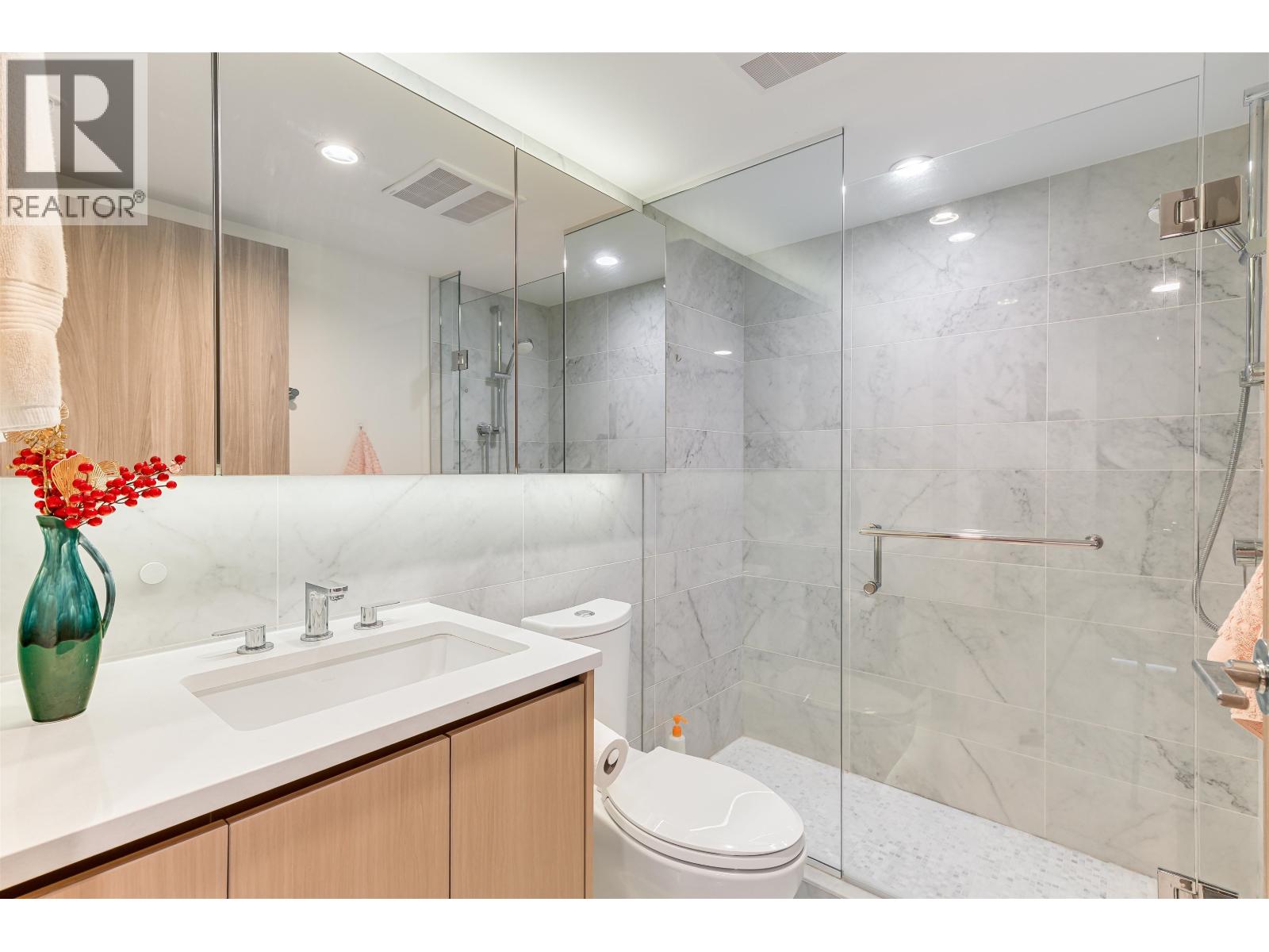 2001 455 SW Marine Drive, Vancouver, British Columbia  V5X 0H3 - Photo 16 - R3114868