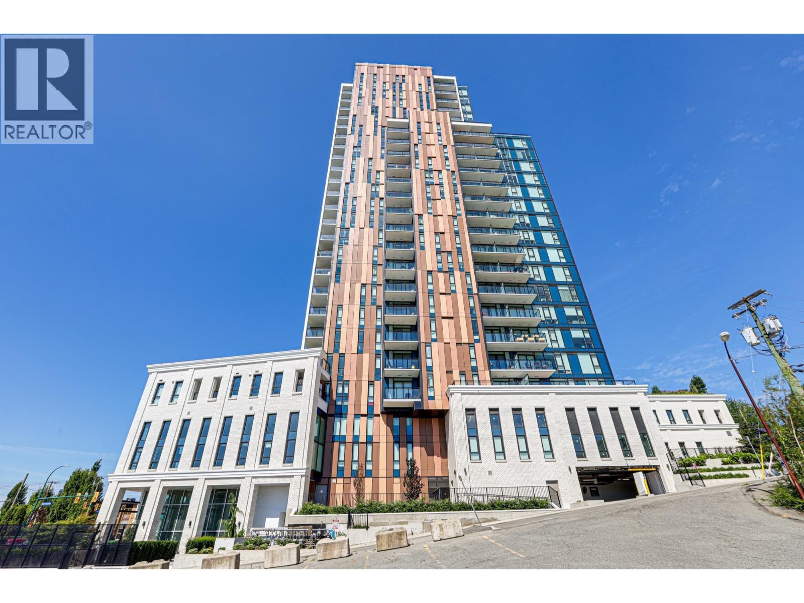 1706 901 Lougheed Highway, Coquitlam, British Columbia  V3K 3T3 - Photo 1 - R3114881