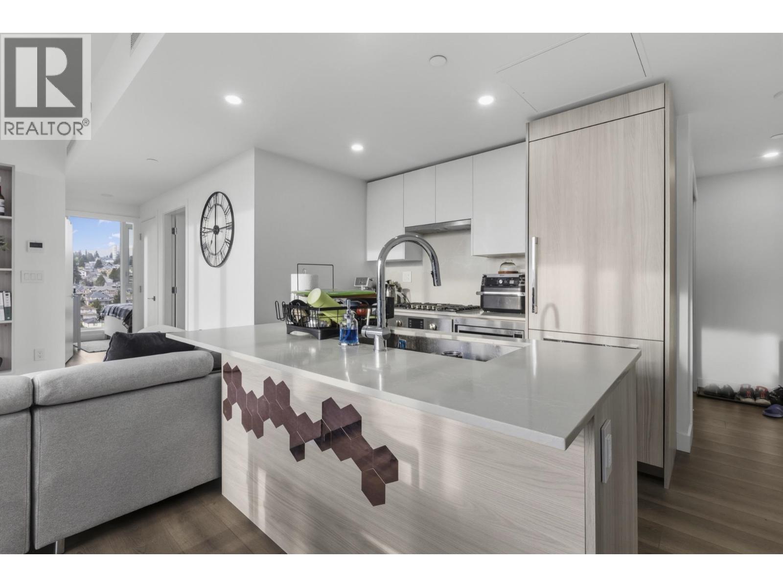 1706 901 Lougheed Highway, Coquitlam, British Columbia  V3K 3T3 - Photo 11 - R3114881