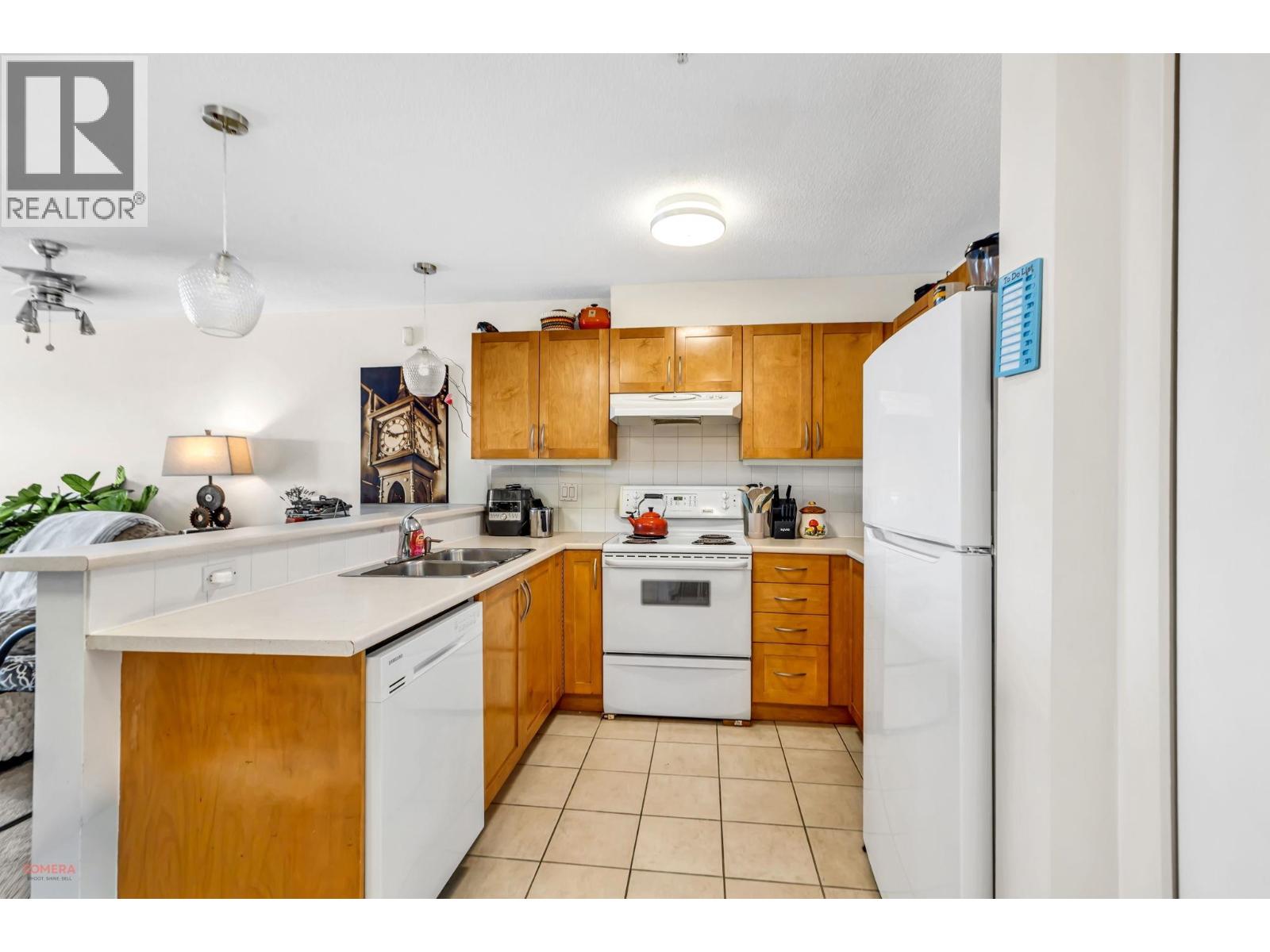 208 333 E 1st Street, North Vancouver, British Columbia  V7L 4W9 - Photo 10 - R3114884