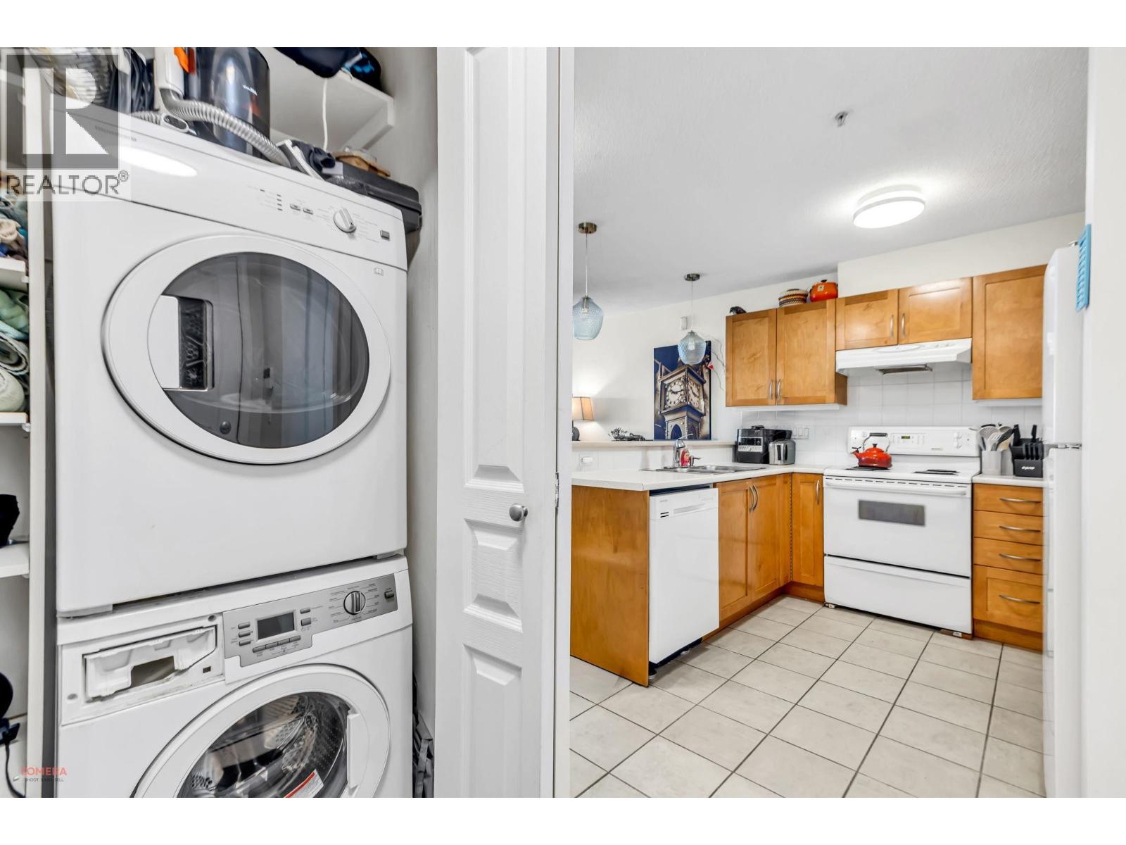 208 333 E 1st Street, North Vancouver, British Columbia  V7L 4W9 - Photo 9 - R3114884