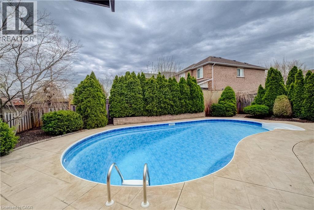 643 Phoebe Crescent, Burlington, Ontario  L7L 6E5 - Photo 44 - 40823193