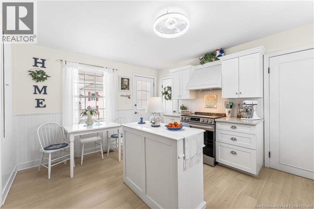 17 Porter Street, St. Stephen, New Brunswick  E3L 2M8 - Photo 7 - NB133847