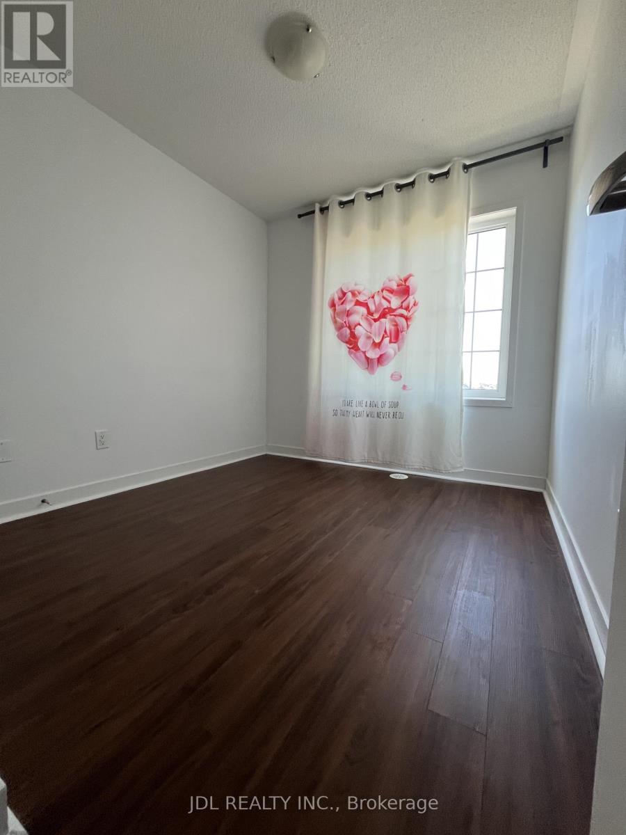 302 Clay Stones Street, Newmarket, Ontario  L3X 0M1 - Photo 12 - N12551832