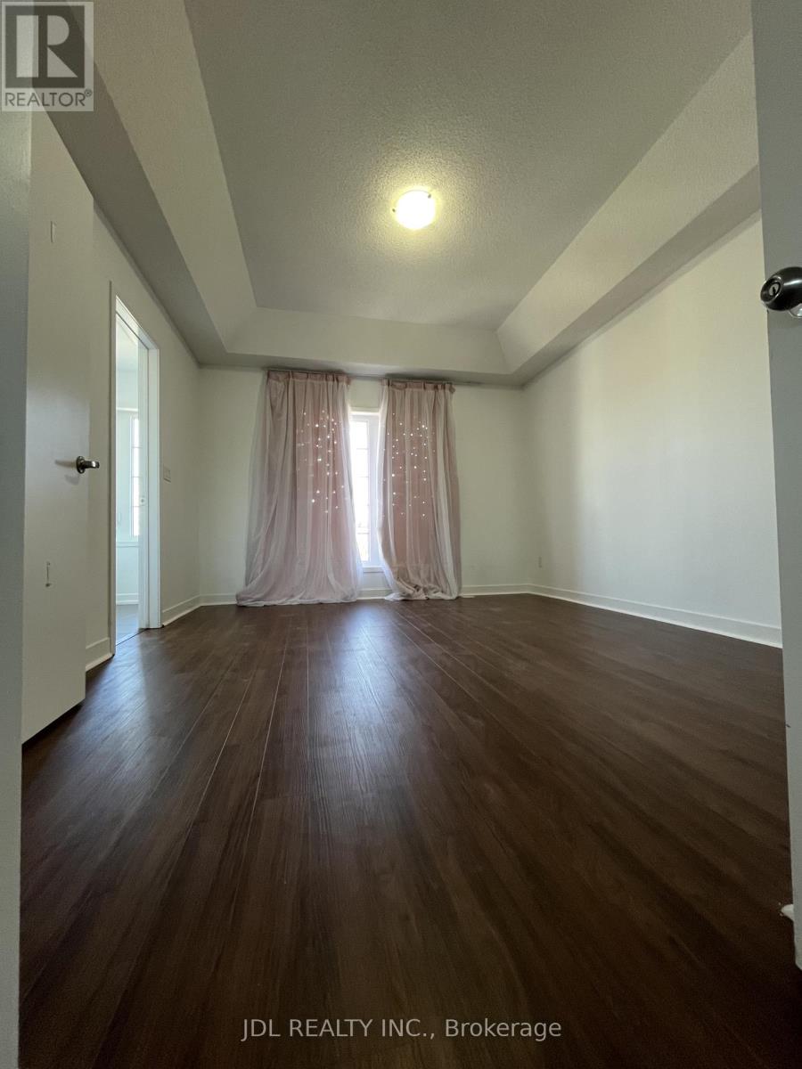 302 Clay Stones Street, Newmarket, Ontario  L3X 0M1 - Photo 8 - N12551832