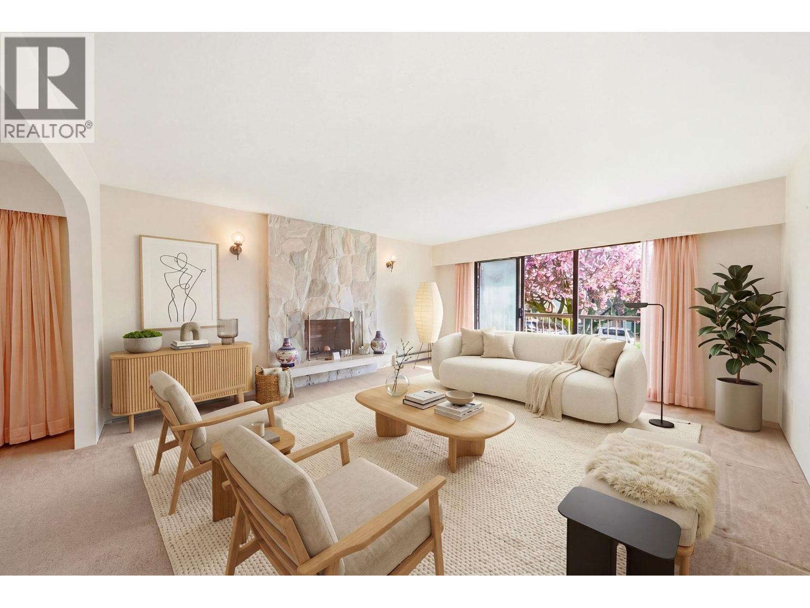 3217 E 18th Avenue, Vancouver, British Columbia  V5M 2R8 - Photo 3 - R3113836