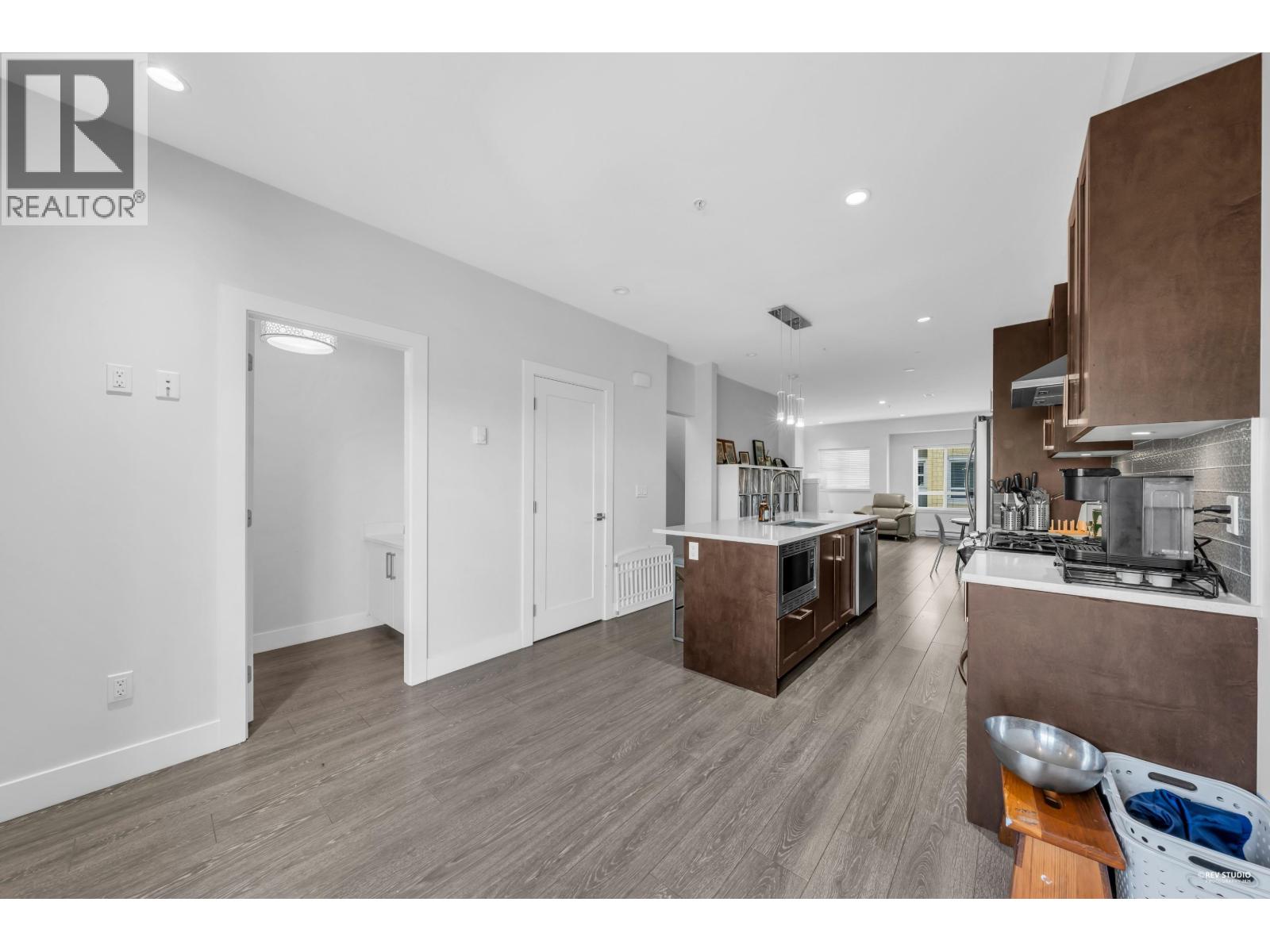 66 843 Ewen Avenue, New Westminster, British Columbia  V3M 0K6 - Photo 15 - R3113855