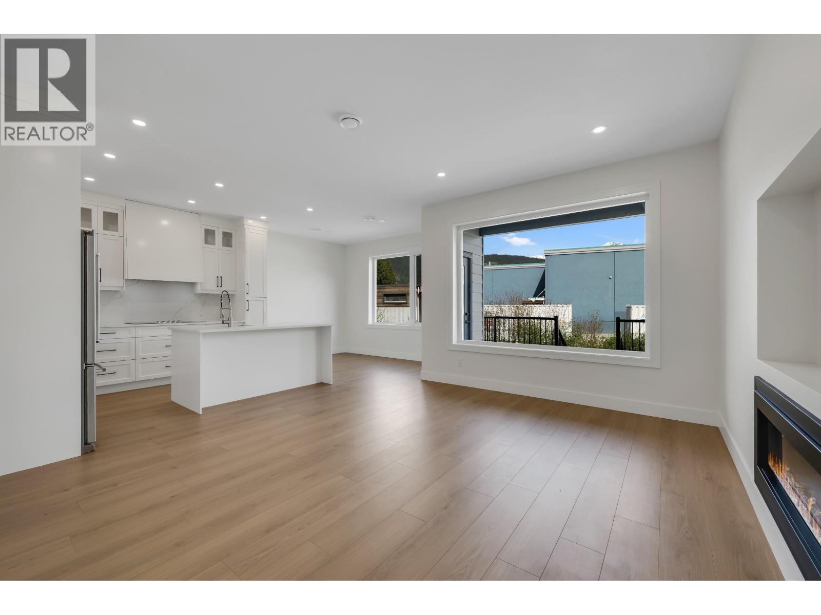 1005 Phare Crescent, Pemberton, British Columbia  V0N 2L1 - Photo 17 - R3114883