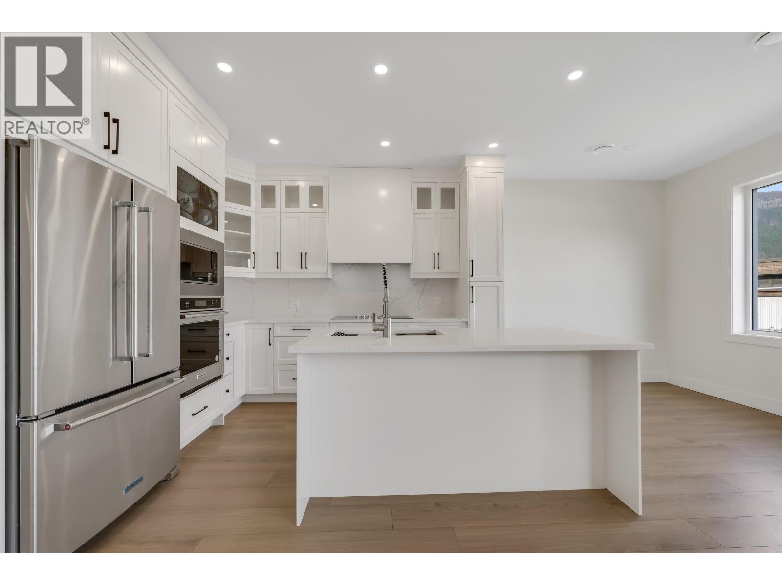 1005 Phare Crescent, Pemberton, British Columbia  V0N 2L1 - Photo 20 - R3114883