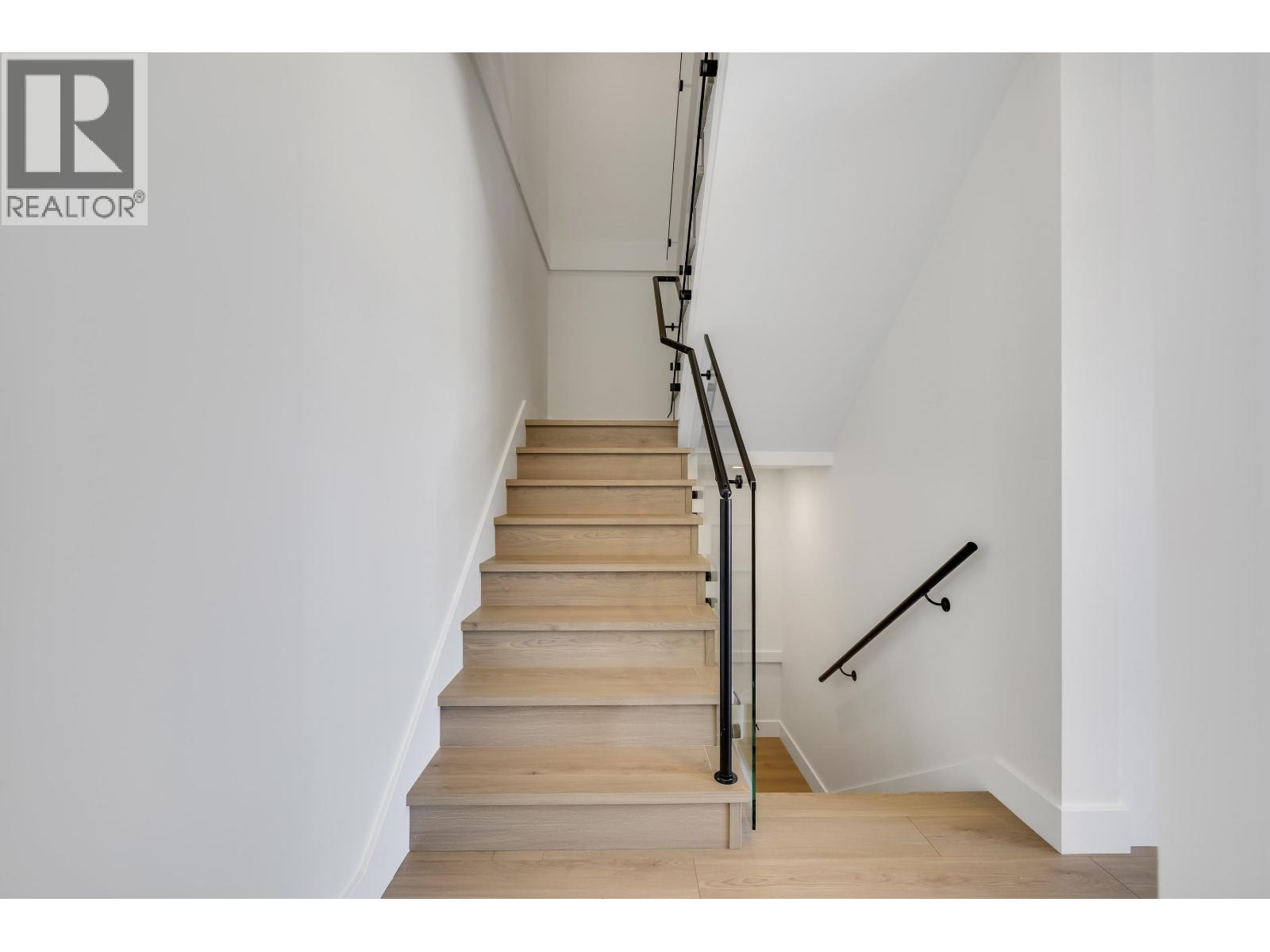 1005 Phare Crescent, Pemberton, British Columbia  V0N 2L1 - Photo 21 - R3114883