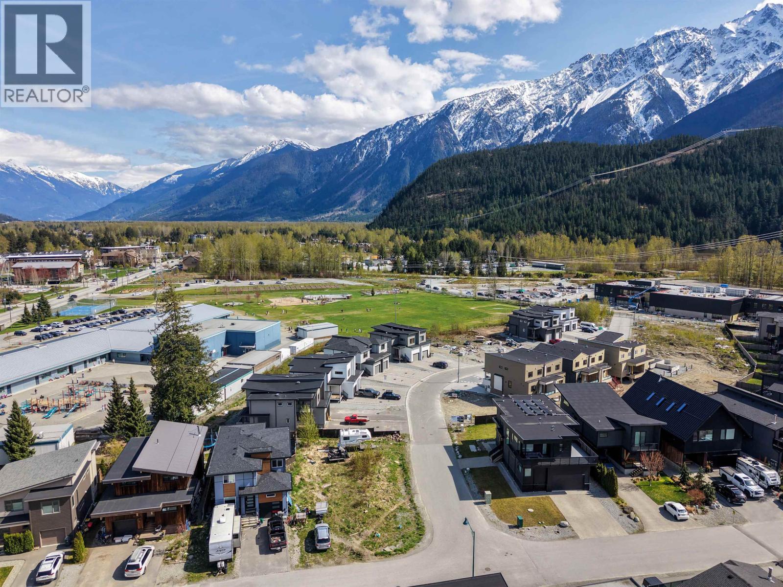 1005 Phare Crescent, Pemberton, British Columbia  V0N 2L1 - Photo 29 - R3114883