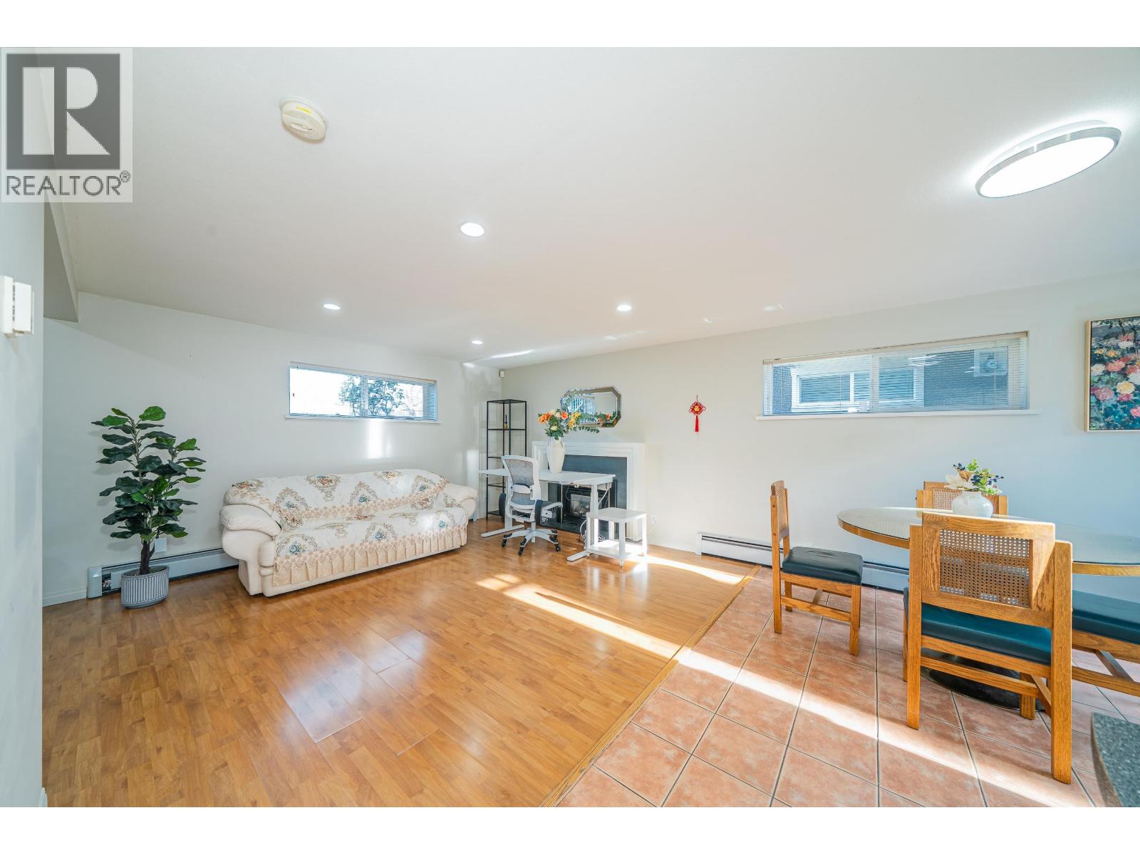 4824 Fairlawn Drive, Burnaby, British Columbia  V5C 3R8 - Photo 11 - R3114893