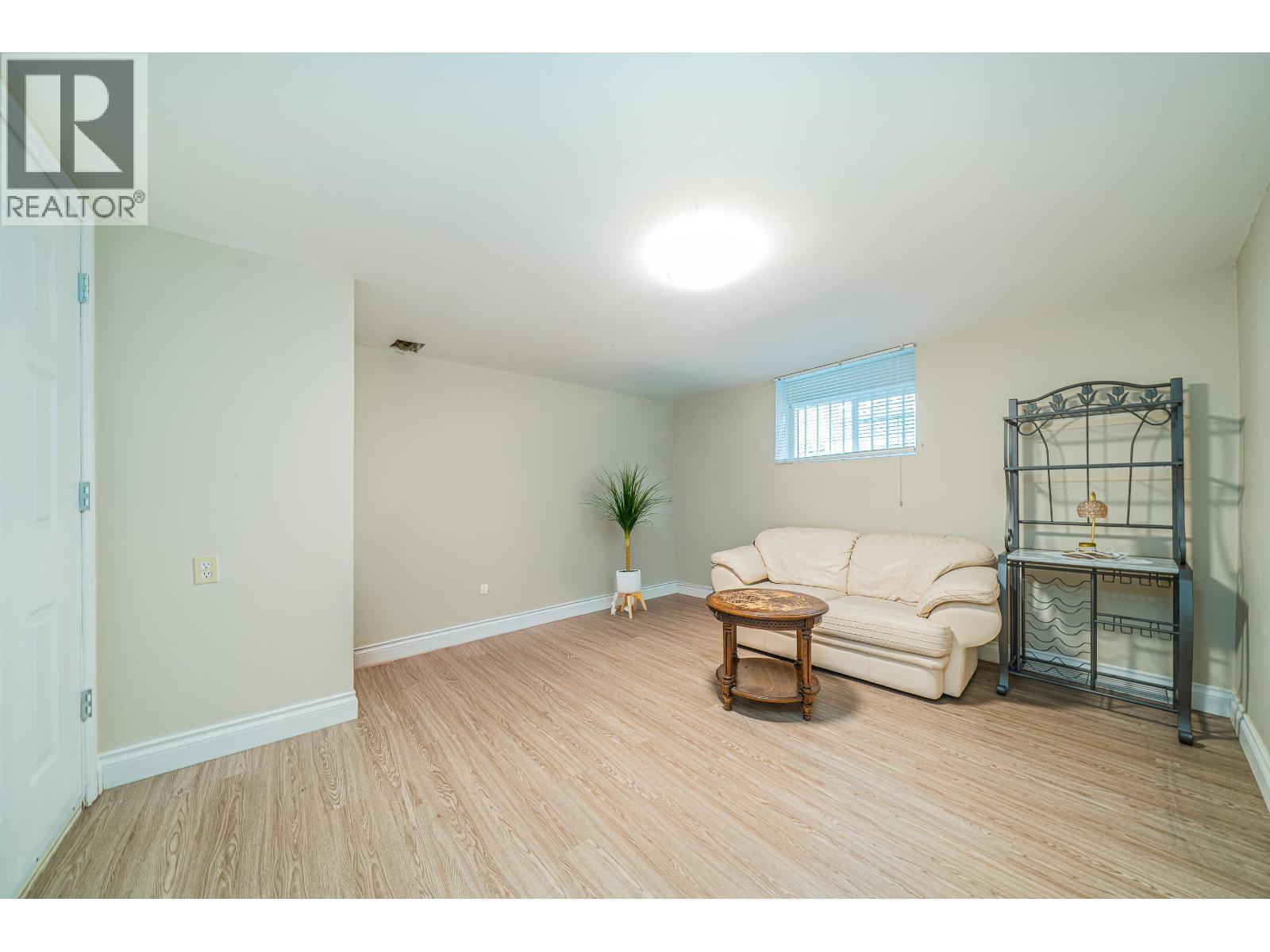 4824 Fairlawn Drive, Burnaby, British Columbia  V5C 3R8 - Photo 14 - R3114893