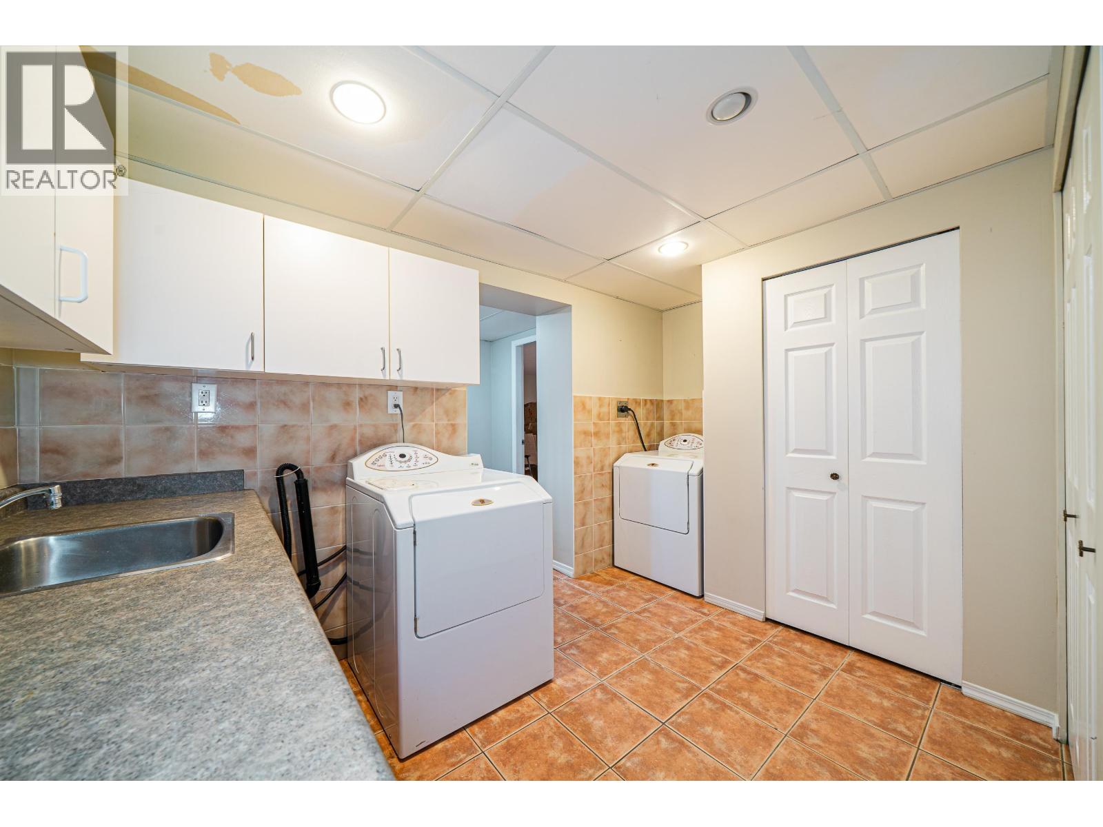 4824 Fairlawn Drive, Burnaby, British Columbia  V5C 3R8 - Photo 23 - R3114893