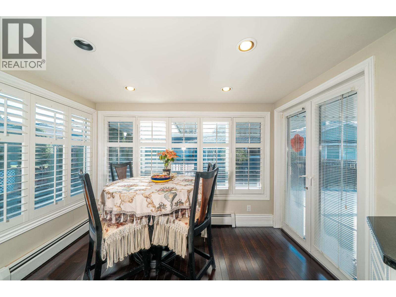 4824 Fairlawn Drive, Burnaby, British Columbia  V5C 3R8 - Photo 8 - R3114893